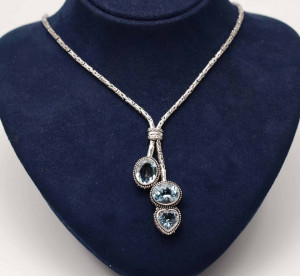 Colier argint 925 rodiat cu Piatra Topaz Cer Albastru ARG314