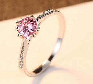 Inel romantic de logodna din argint cu zirconiu roz cod ARG305