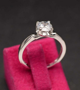 Inel romantic de logodna din argint cu zirconiu alb cod ARG370E