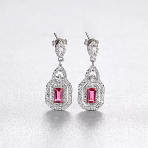 Cercei ARGINT Red Crystal Patrat Eleganti Arg398D