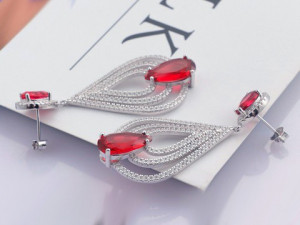 Cercei Din Argint Clear Sapphire cu Sweet Red Pasion cod ARG222