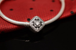 Charm Argint 925 -Piatra Transparenta- CHA1041