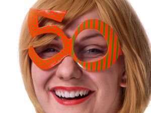 Ochelari portocalii petreceri 50 ani 13x8.5 cm