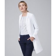 Zenski beli mantili za zdravsvene radnike