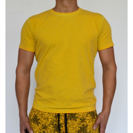 МЪЖКА ТЕНИСКА С ИЗБЕЛВАНЕ ПО ШЕВОВЕТЕ YELLOW OIL DYE