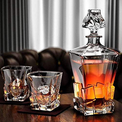 Set de whiskey din cristal Bohemia - decantor si 6 pahare asortate