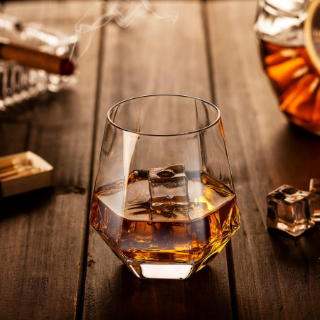 Set de 2 pahare diamant pentru vin sau whisky