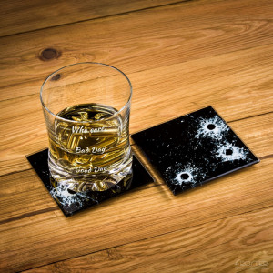 Guitar Whisky Set Who Cares - Set de whisky in carcasa Elegance cu forma de chitara