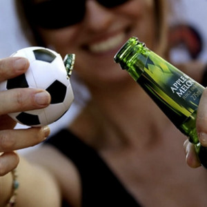 Desfacator de sticle fotbal