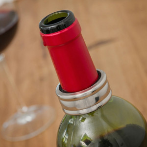 Set de accesorii pentru vin in forma de sticla
