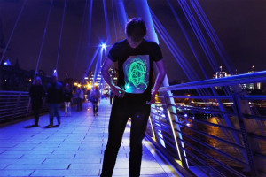 Tricou INTERACTIV GLOW SUPER GREEN - NEGRU