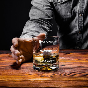 Set 2 pahare de whisky Who Cares si pietre de racire in carcasa Elegance