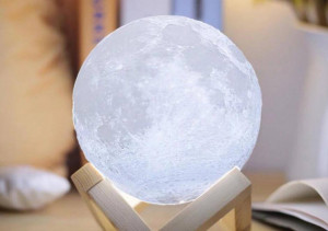 Lampa 3D Luna Multicolora