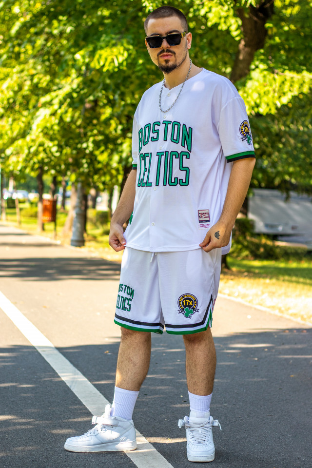 Compleu Celtics Logo Brodat Alb