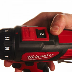 Masina de gaurit Milwakee cu acumulator MODEL M12BDD-402C, 38NM