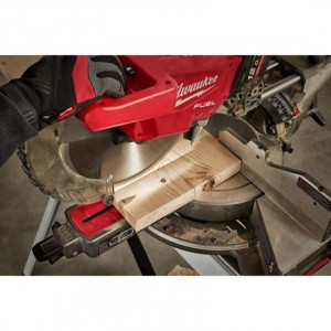 Fierastrau Milwaukee pentru taieri inclinate cu acumulator MODEL M18 FMS305-0