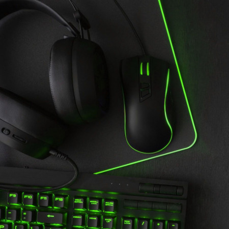 Podk?adka pod klawiatur? i mysz dla graczy 800x300x3mm / / LED RGB 10 tryb?w черен
