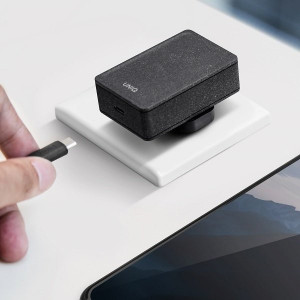 Зарядно за стена UNIQ Versa Slim Type-C Power Delivery 18W + кабел Type-C / Type-C - черен-графит (LITHOS Collective)