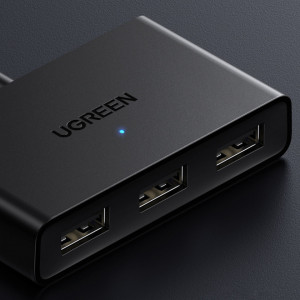 Суич адаптер UGREEN 3x USB (женско) към 2x USB (мъжко) (CM409) черен