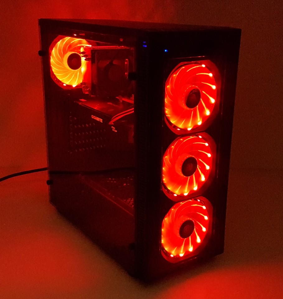 Calculator Gaming Intel Core i7 4770k, 16GB DDR3, SSD 480GB + 500GB HDD