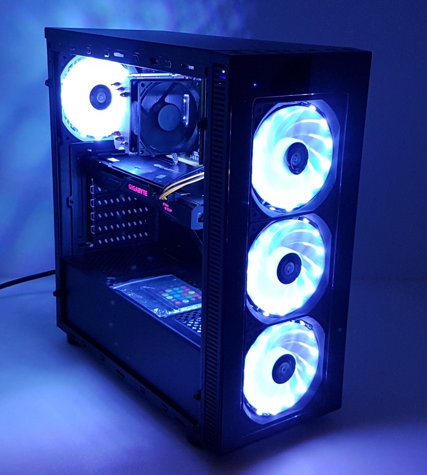 Calculator Gaming Intel Core i7 4770k, 16GB DDR3, SSD 480GB + 500GB HDD, video GIGABYTE GeForce