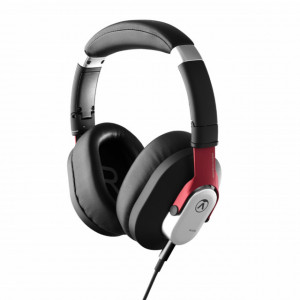 Austrian Audio Hi-X15