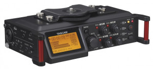 TASCAM DR -70D