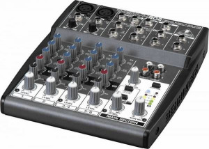 Behringer  Xenyx 802