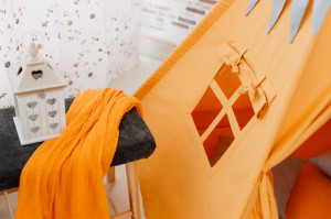 Set Cort de joaca, Pumpkin teepee, 120x120x160 cm, salteluta, ghirlanda, 2 pernite si kit fixare