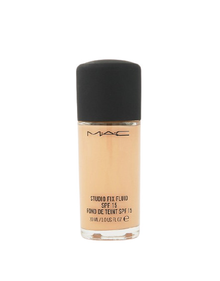 Fond de ten Mac Studio Fix Fluid SPF15 cu acoperire mare Nuanta C4