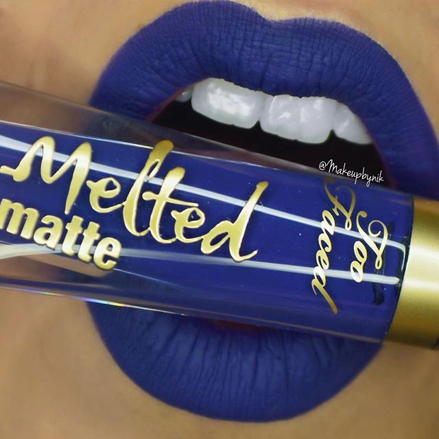 Ruj lichid mat Too Faced Melted Matte Nuanta Who`s Zoomin Who