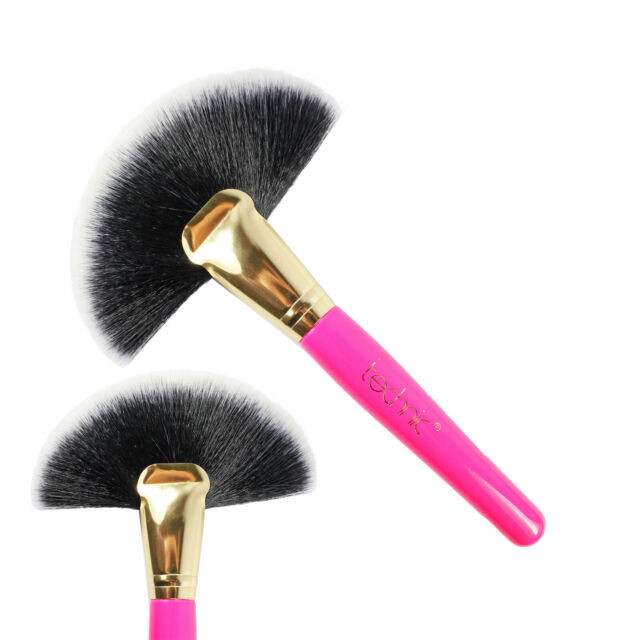 Pensula pudra de fata technic professional pro large fan brush