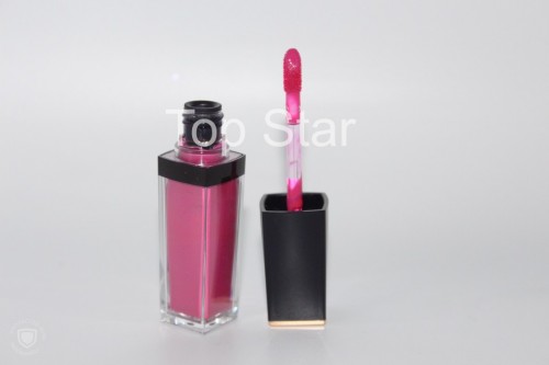 Ruj de buze lichid Estee Lauder