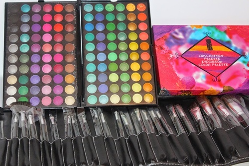 Set machiaj Trusa 24 pensule Fraulein38 + Borseta + Trusa 120 farduri Fraulein38