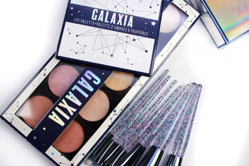 Paleta pudre iluminatoare Technic Galaxia Face Palette Limited Edition