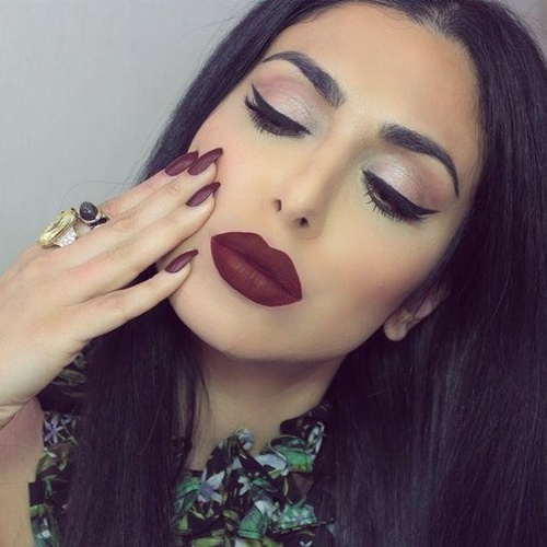 Ruj rezistent mat Kat von D Nuanta Vampira
