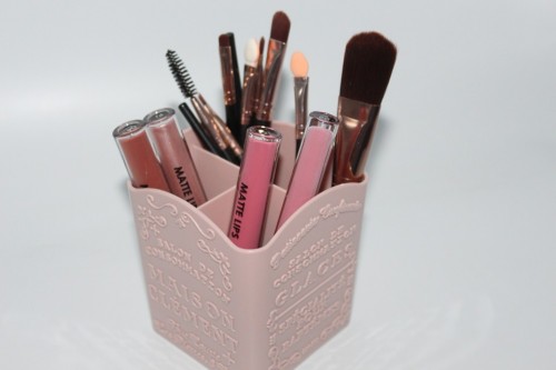 Suport pensule, organizator cosmetice