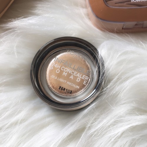 Corector Anticearcan Loreal Infaillible Concealer Pomade 24 H , Light Medium
