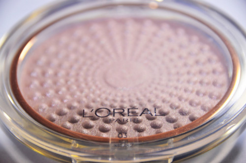 Pudra iluminatoare Loreal Lumi Magique 03 Rose Insolence
