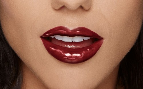 Ruj de buze lichid Too Faced Melted Latex Nuanta Bite Me