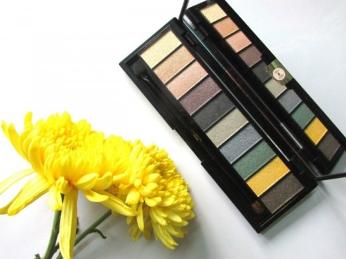 Trusa machiaj farduri de pleoape Loreal La Palette Gold
