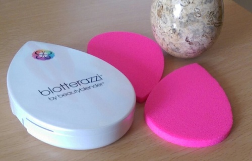 Beauty Blender Blotterazzi Set 2 buretei plati cosmetici + Trusa de protectie cu oglinda atasata