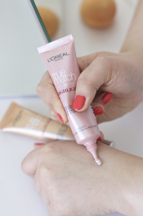 Highlighter / Iluminator cremos Loreal True Match nuanta 301 ICY GLOW