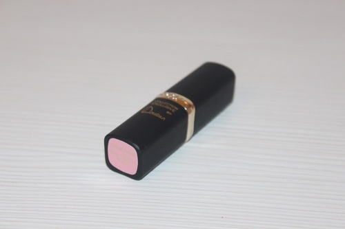 Ruj buze Loreal Color Riche Privee Nuanta Doutzen`s Nude