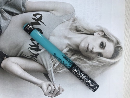 Ruj rezistent mat Kat Von D Nuanta Dreamer