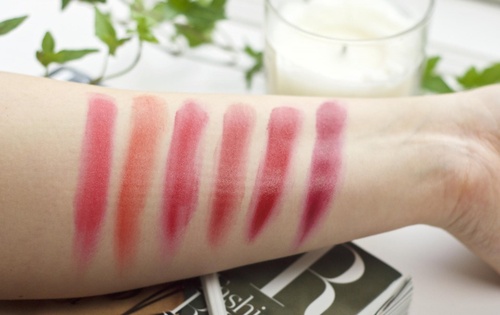 Paleta 6 rujuri Loreal Color Riche Lip Palette Varianta Red