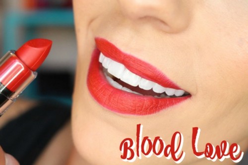 Ruj de buze mat NYX Velvet Matte Lipstick 11 Blood Love