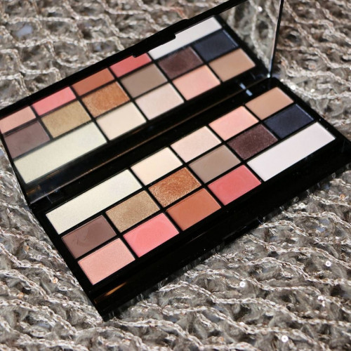 Paleta farduri de ochi Makeup Revolution I Heart Makeup Chocolate Vice