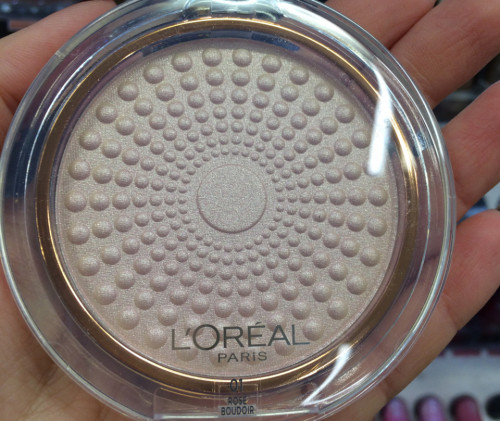 Pudra iluminatoare Loreal Lumi Magique 01 Rose Boudoir