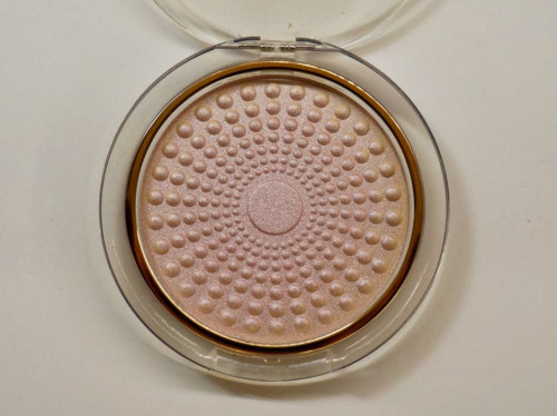 Pudra iluminatoare Loreal Lumi Magique 01 Rose Boudoir